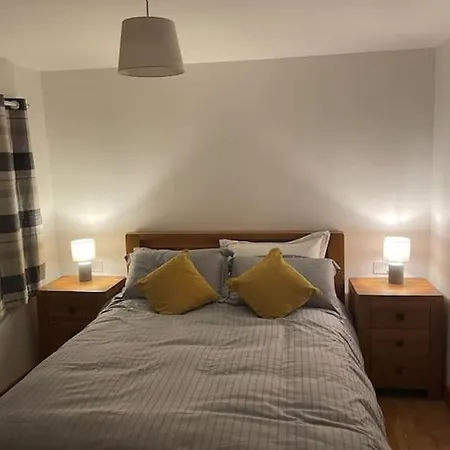 John The Mills Spahot Tub Private