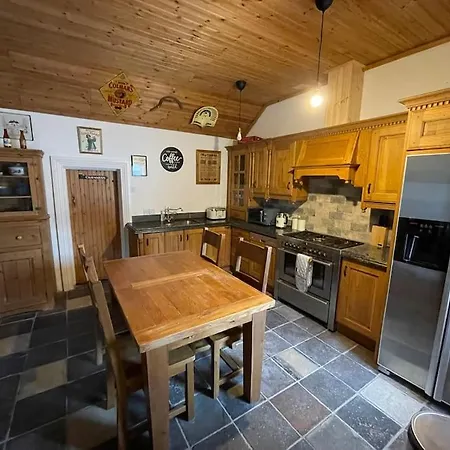 Holiday home John The Mills Spahot Tub Private