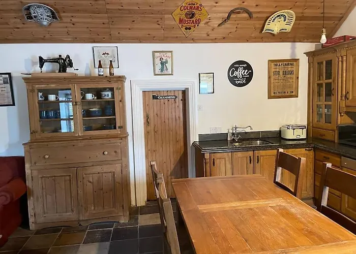 John The Mills Spahot Tub Private